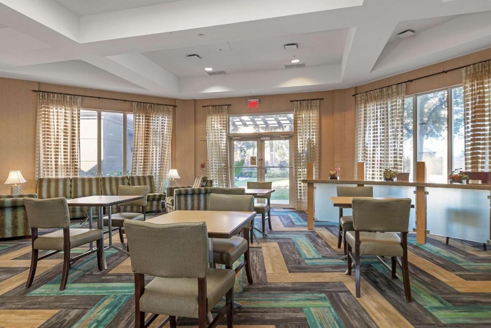 La Quinta Inn & Suites by Wyndham Fort Lauderdale Airport